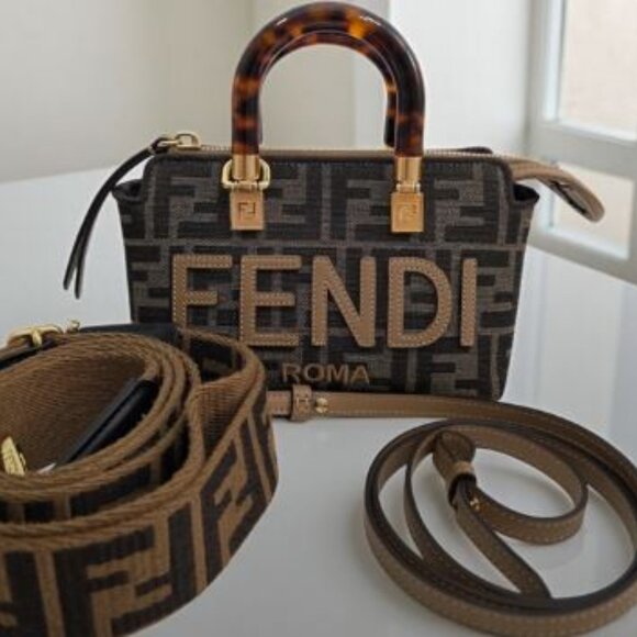 AUTHENTIC MINI FENDI by the way Bag - comes with 2 Straps and a Fendi bag! - Picture 6 of 16